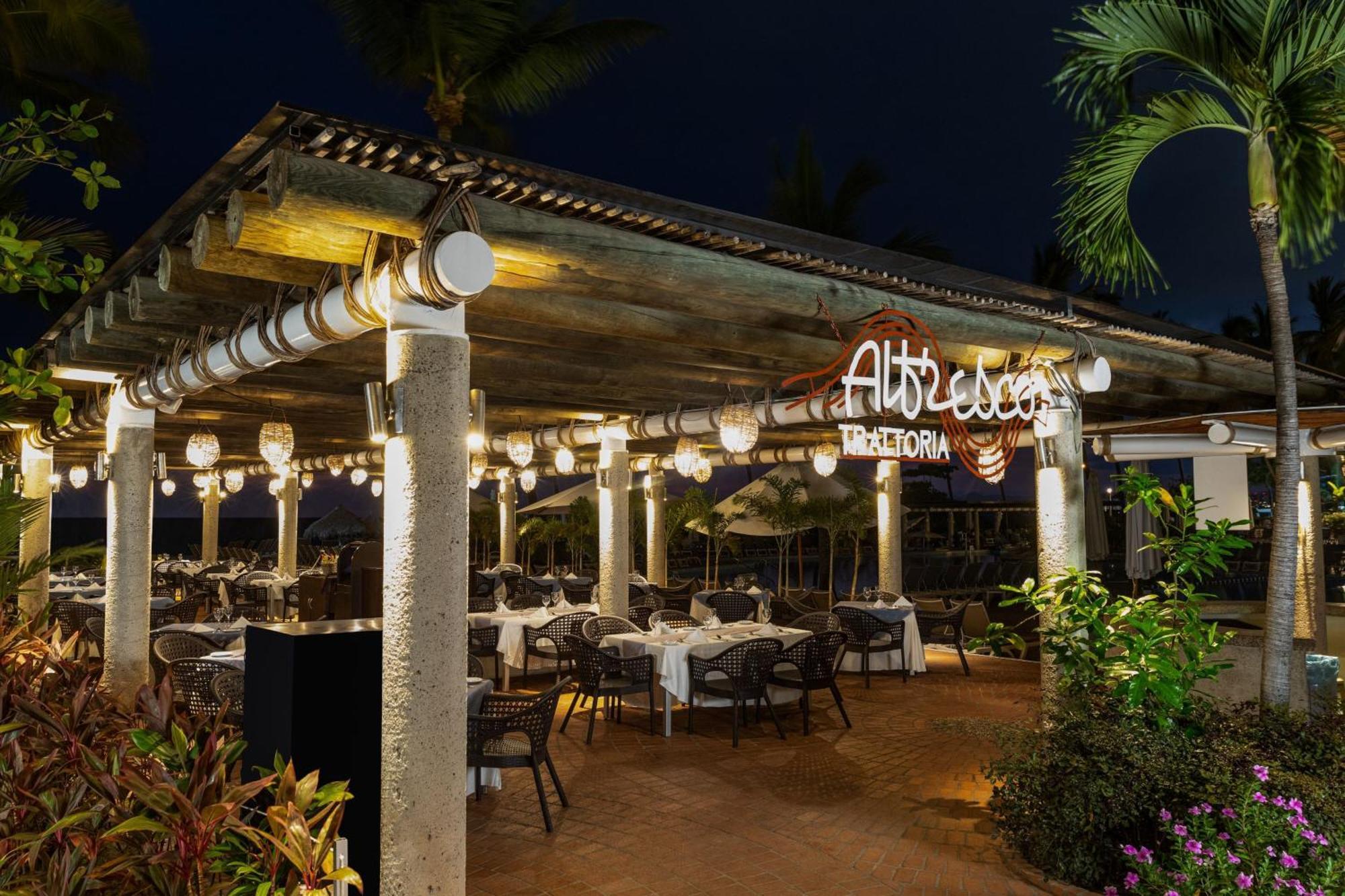 פוארטו ואלארטה Sheraton Buganvilias Resort & Convention Center מראה חיצוני תמונה